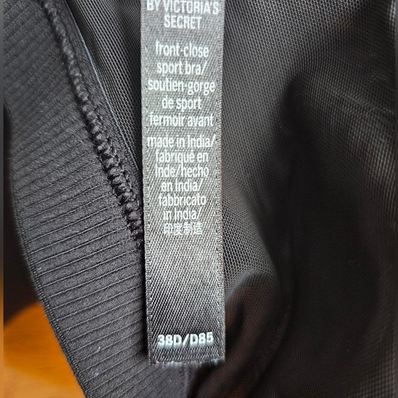 VICTORIAS SECRET SPORT Knockout Women's Black Racerback Sports Bra - Picture 7 of 7